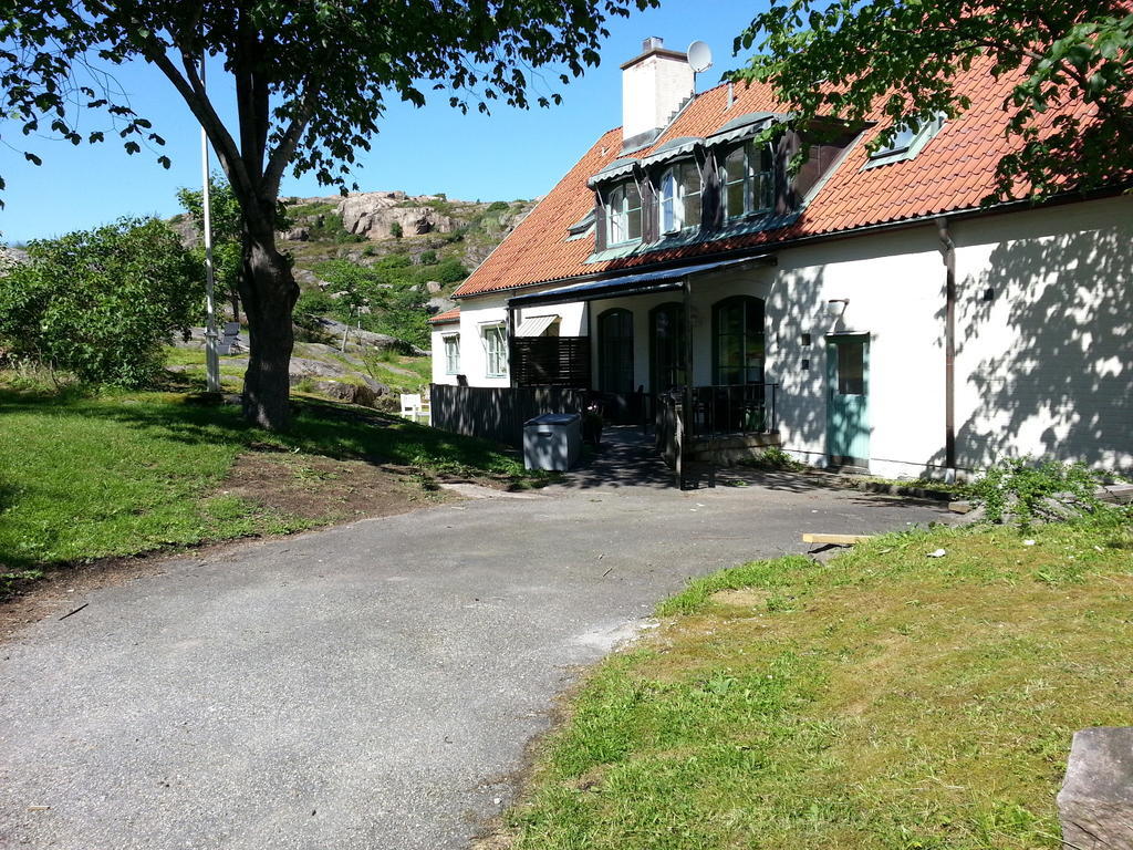 Fjaellbacka Pensionat Och Vandrarhem Hostel Exterior photo