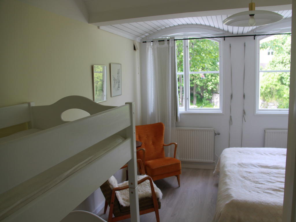 Fjaellbacka Pensionat Och Vandrarhem Hostel Room photo